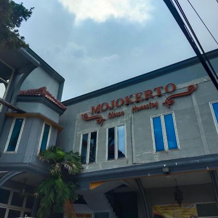 Mojokerto Classic Homestay Kültér fotó