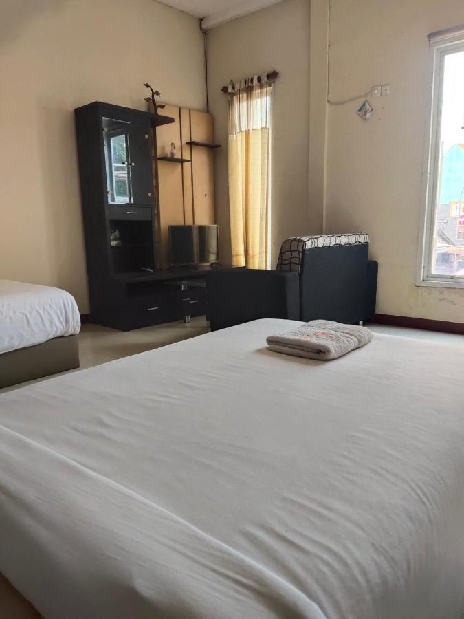 Mojokerto Classic Homestay Kültér fotó